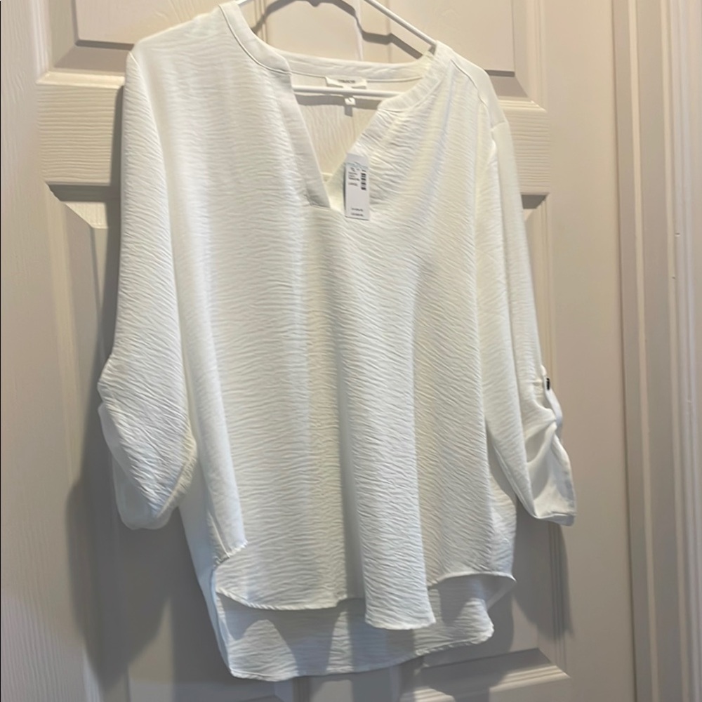 NWT Elegant White V-Neck Women's Top